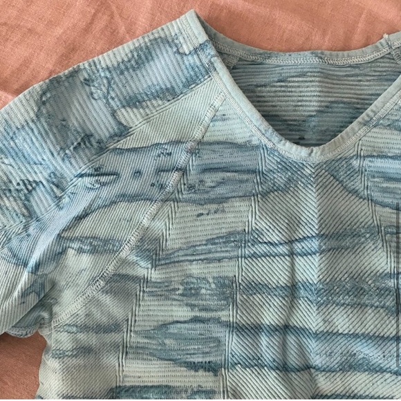 Nux One by One Long Sleeve Crop Top - Picture 4 of 4